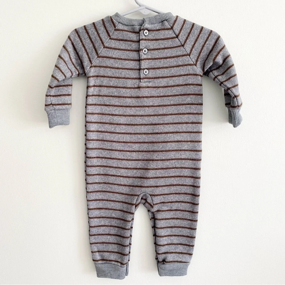 Carter’s Baby Bear Sweater Jumpsuit Size 6 Months